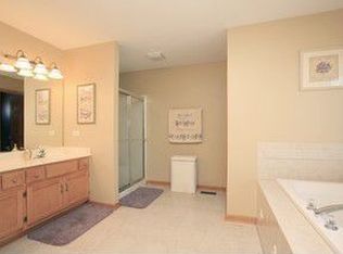 15205 S Dan Patch Dr, Plainfield, IL 60544