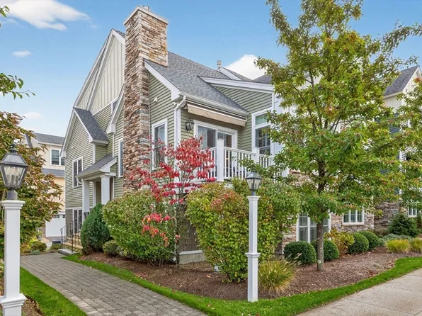 81 Boatwrights Loop, Plymouth, MA 02360