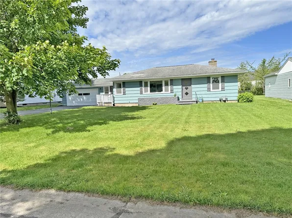 289 Elwood Dr, Rochester, NY 14616