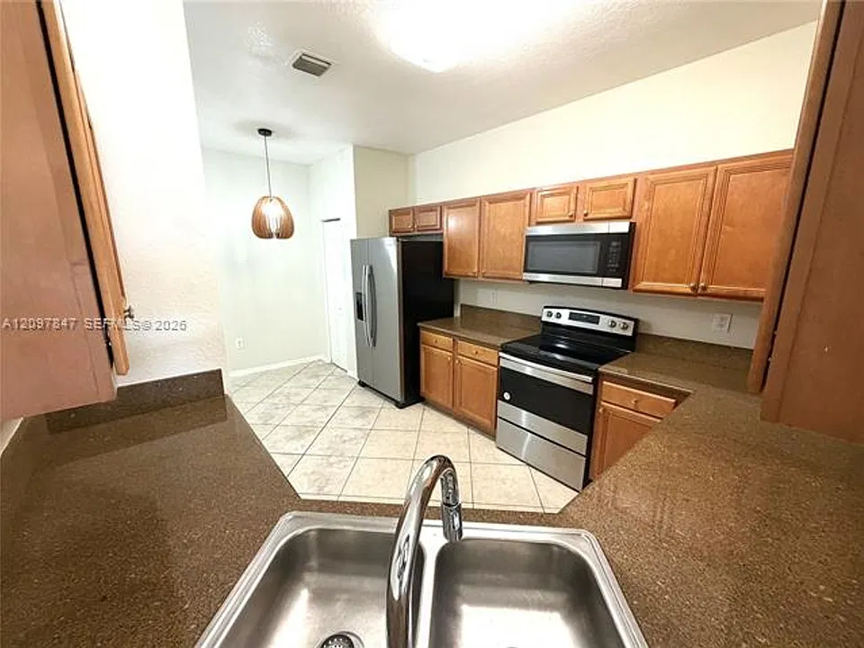 4304 131st Ln #Townhouse 13102