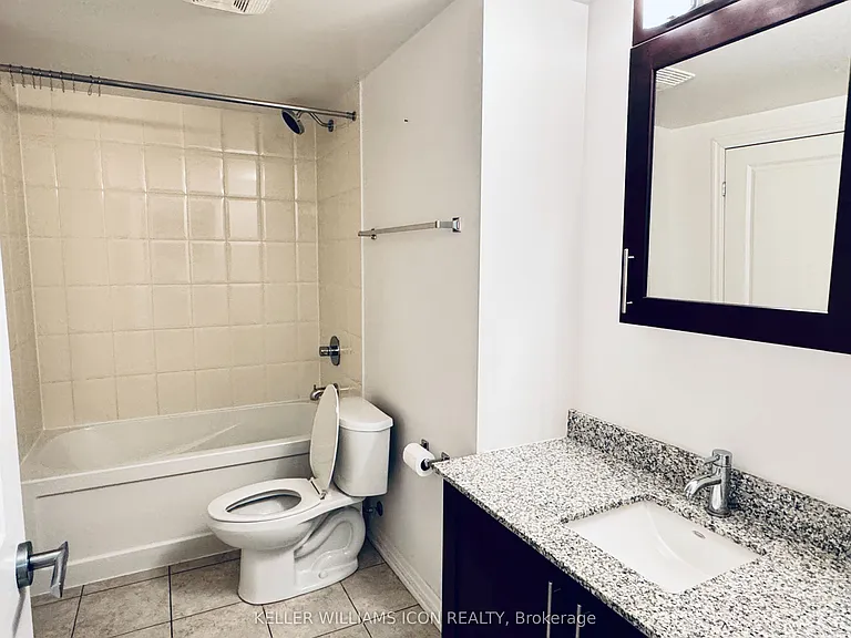 242 Rideau St #1106 — Photo 9