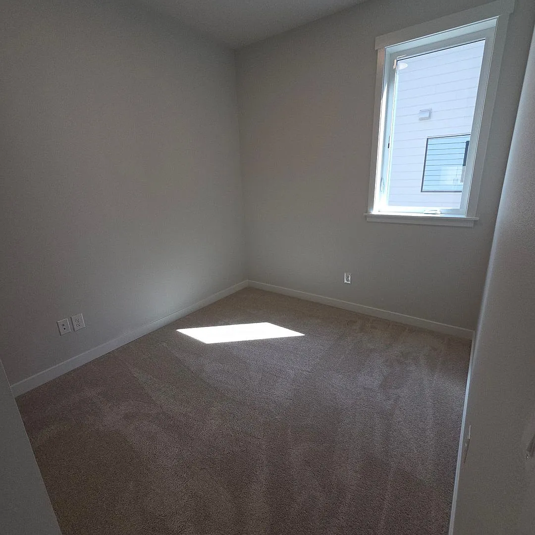 Obsidian Heights — Photo 3