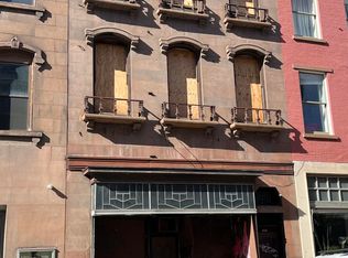 83 4th St, Troy, NY 12180