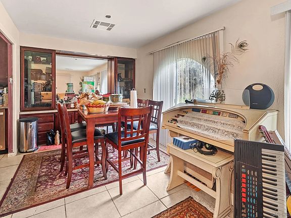 5th image of 30100 Valley Center Rd