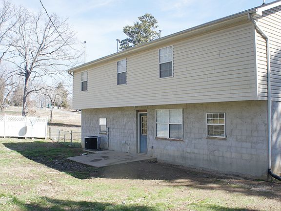 3rd image of 480 Red Bud Ave