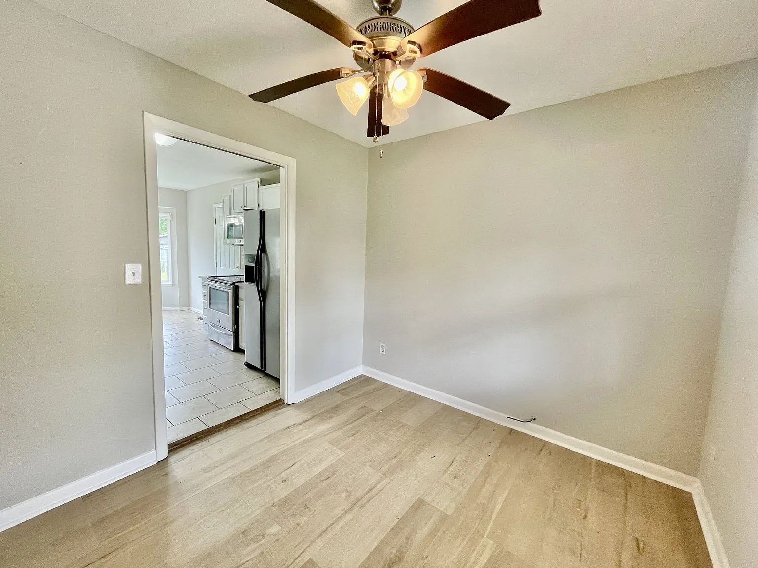 3 bed, 2.0 bath, $1,599 — Photo 3