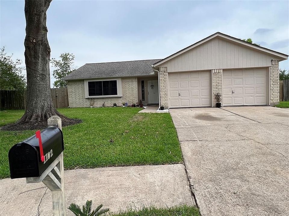 1st image of 1102 Pecan Glen Dr