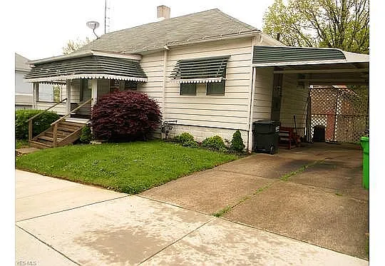 20 S Lincoln Ave photo 1