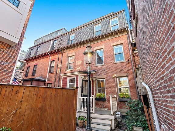3rd image of 5-5R Salem St