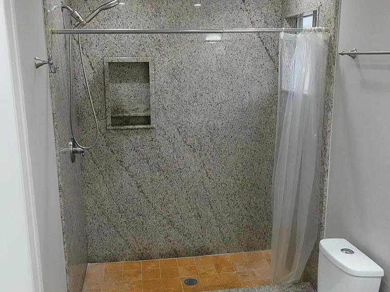1006 Maertin Ln — Photo 15