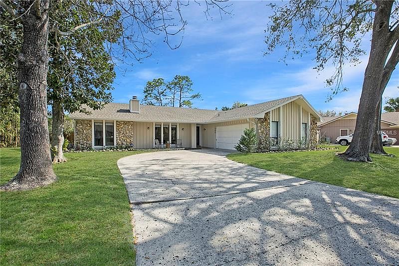 1st image of 245 Cambridge Dr