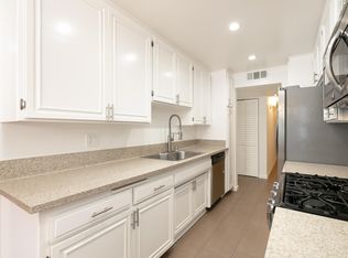 1946 Selby Ave APT 203, Los Angeles, CA 90025