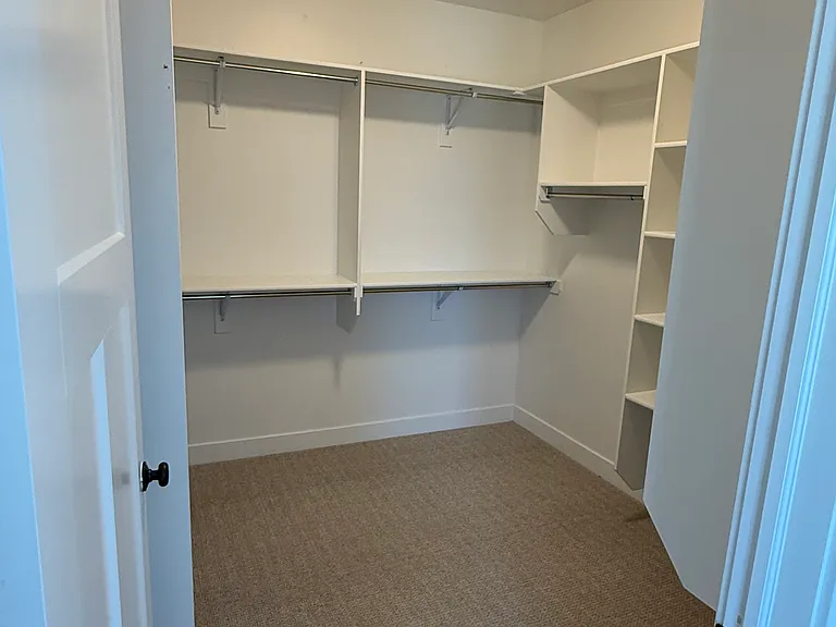 3142 W Harvard Dr — Photo 45
