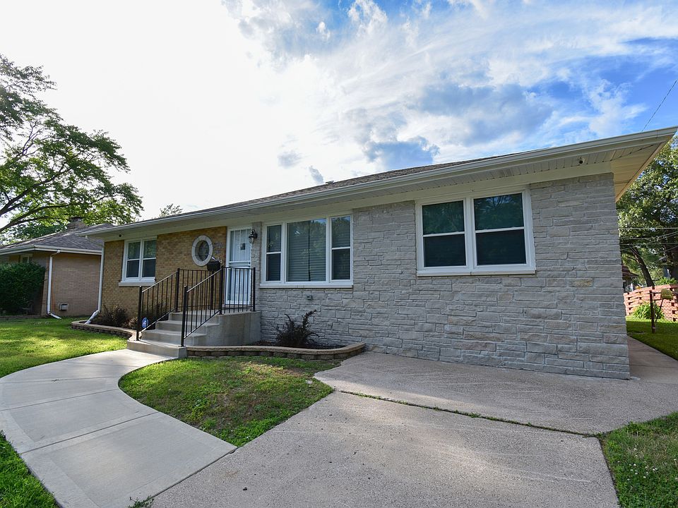 1st image of 36 159th St