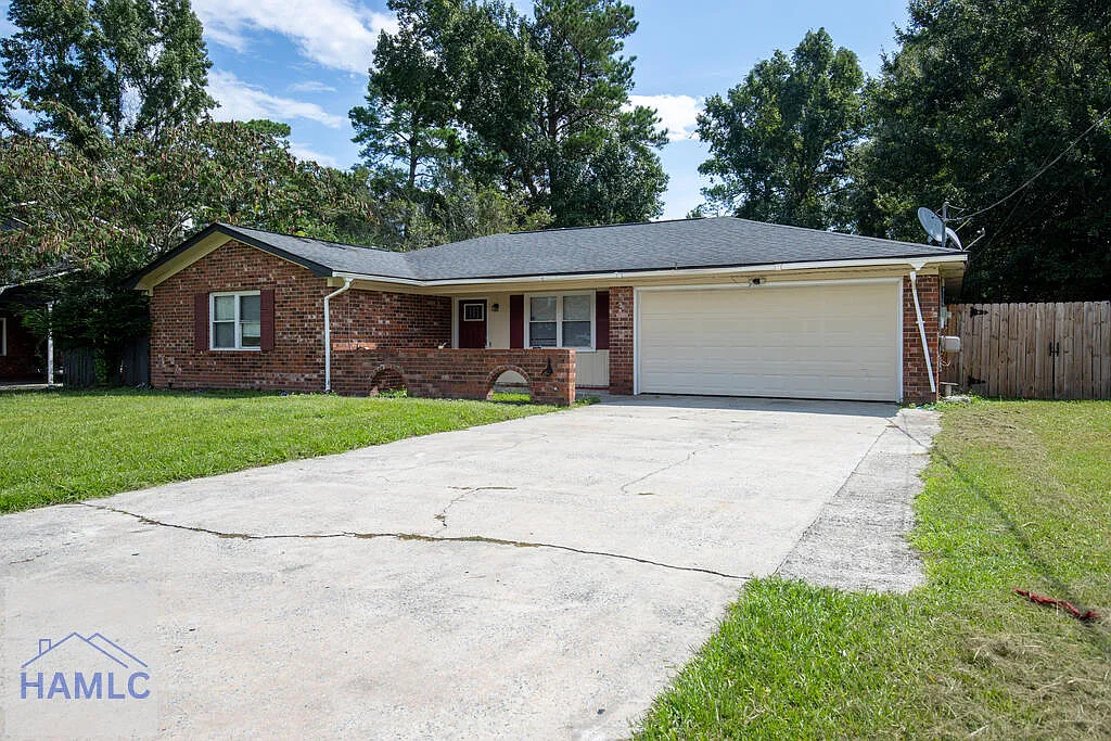 3 bed, 2.0 bath, 1527 sqft, $2,200 — Photo 3