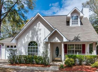 6110 Cheyenne Dr, Milton, FL 32570