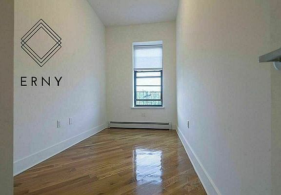 5th image of 558 Gates Ave #1D
