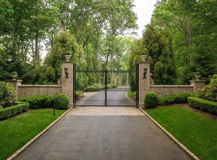 317 Mill Hill Rd, Mill Neck, NY 11765