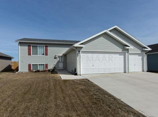 3124 32nd Ave S, Moorhead, MN 56560