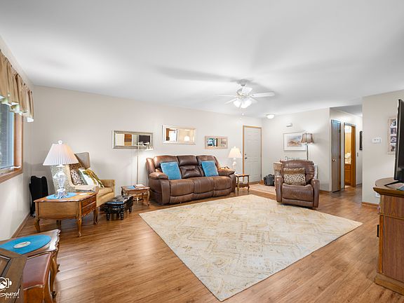 4th image of 2633 Eagle Dr #0