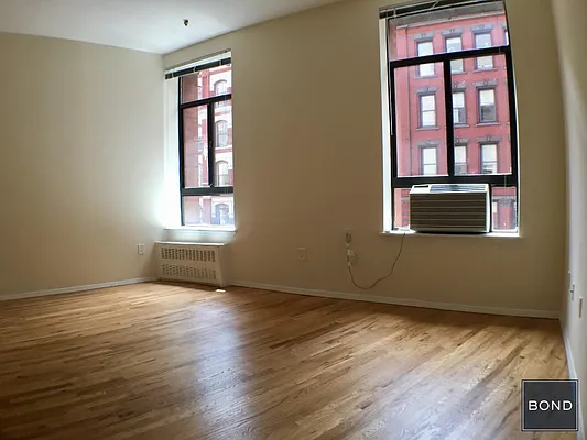 Rented by Bond New York | media 19