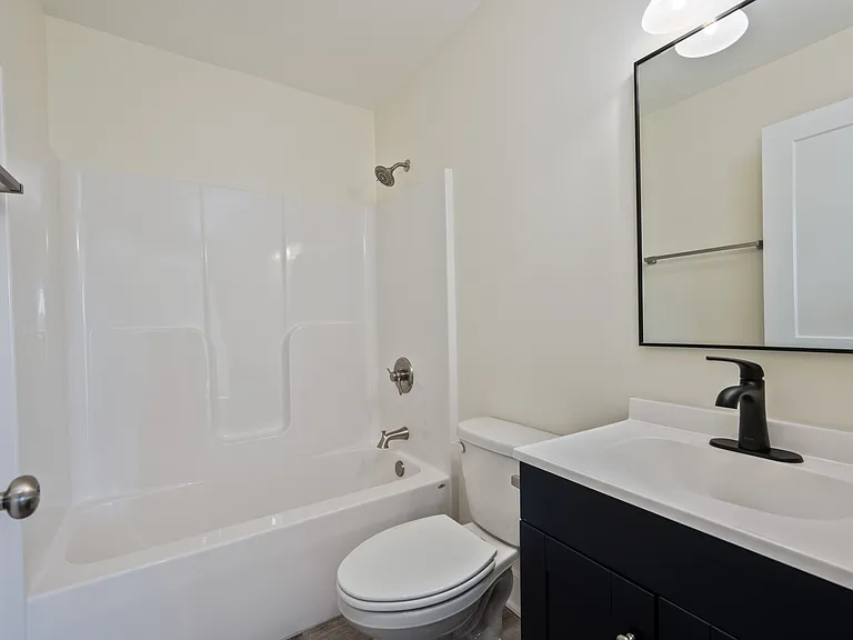 1210 Market St — Photo 4