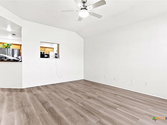 4th image of 3006 Dannen Ct