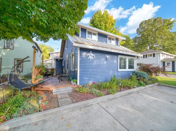 295 Grove St, Manitou Beach, MI 49253