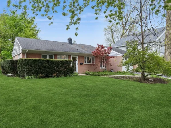 9239 Kedvale Ave, Skokie, IL 60076