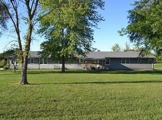 990 NE 951 Rd, Windsor, MO 65360