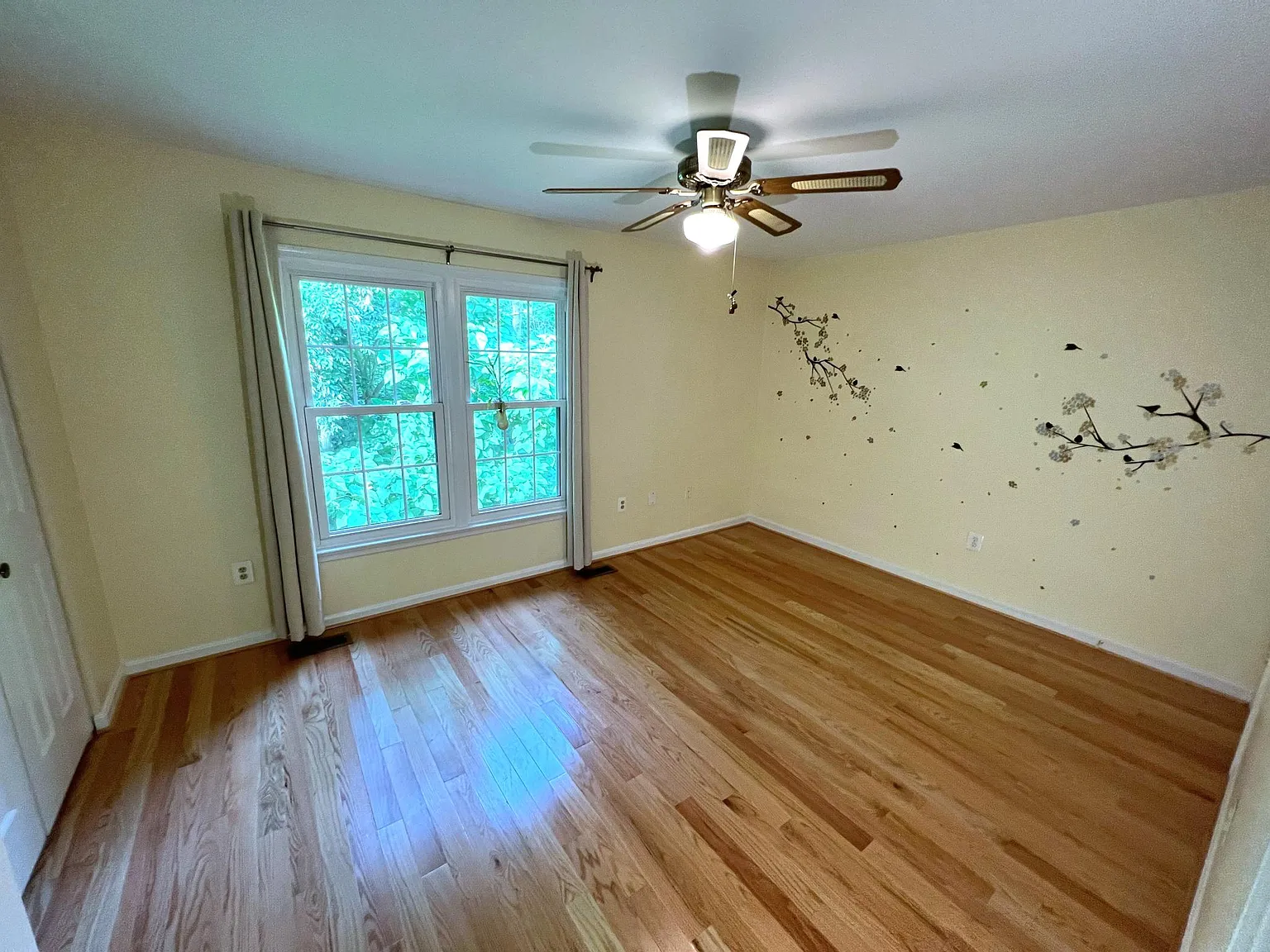3 bed, 2.5 bath, 1198 sqft, $3,250 — Photo 4