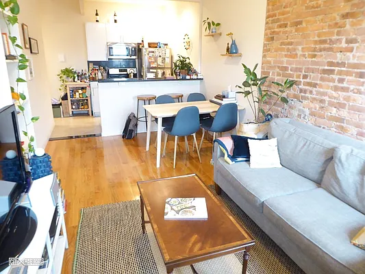 Rented by Citi Habitats | media 3