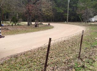 W Lake Dr, Huntsville, TX 77320