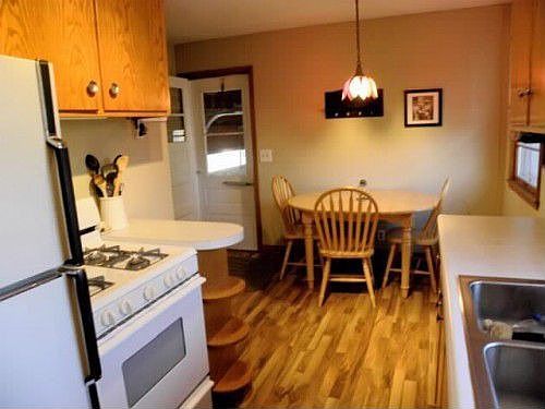 5th image of 5812 Admiral Ln