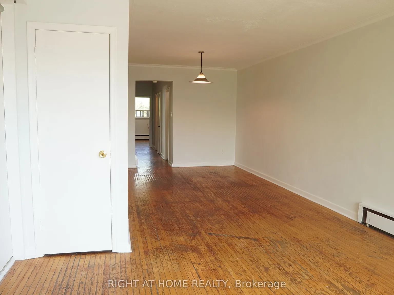 3 bed, $2,200 — Photo 3