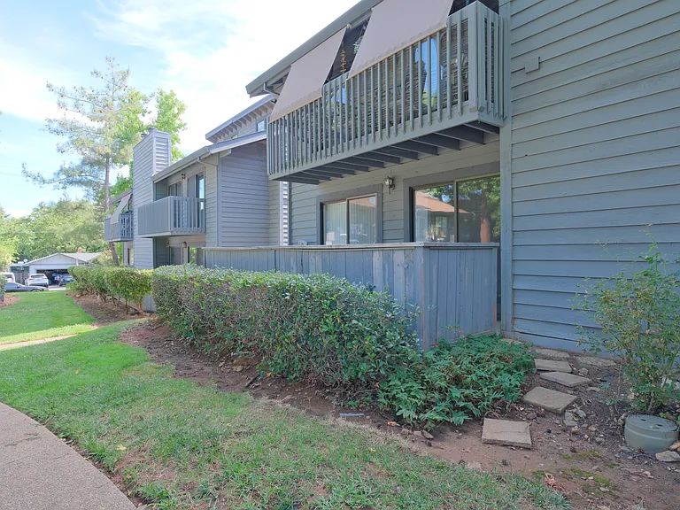 3180 Country Club Dr #10A — Photo 22