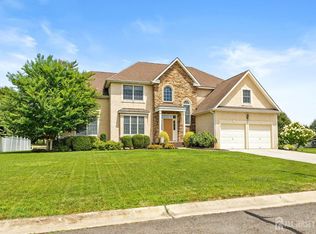 15 Heather Ct, Columbus, NJ 08022