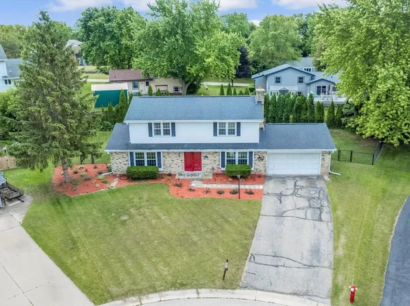 837 Wexford COURT, Hartland, WI 53029