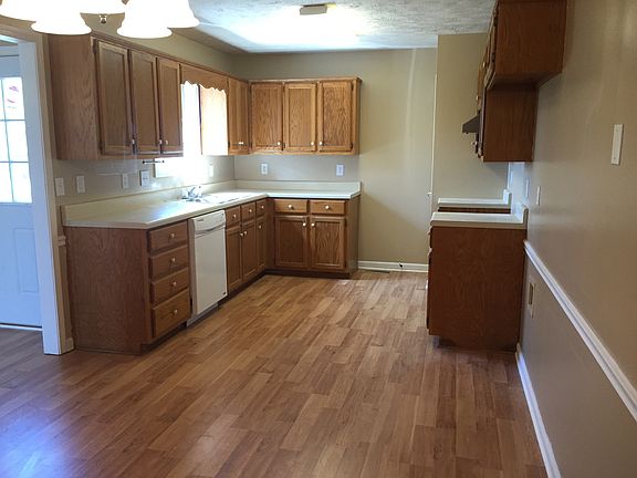 2nd image of 29 Clement Dr