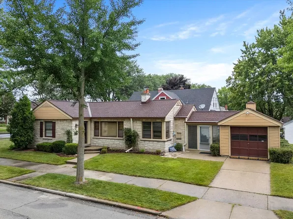 8128 West Chambers STREET, Milwaukee, WI 53222