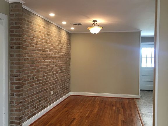 5th image of 115 Palm Pl