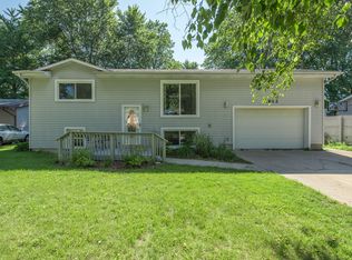2812 Ronan St, Midland, MI