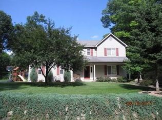 8702 Mohican Dr, Clarkston, MI 48348
