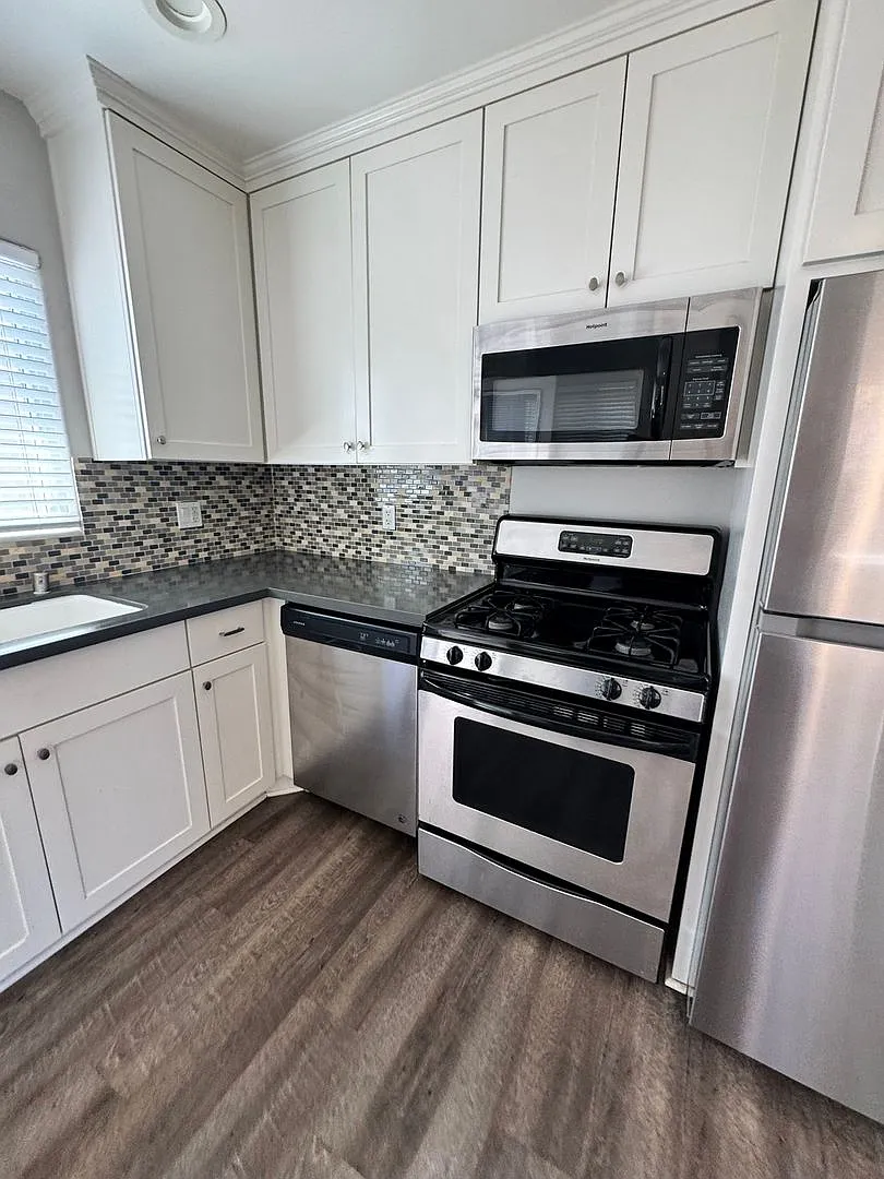 Beautifully Remodeled 2 BR Home in La Mesa/Rolando/SDSU area — Photo 1