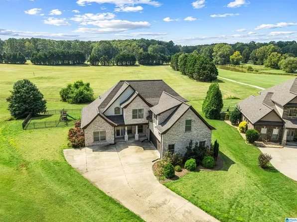167 Rome Beauty Cir, Oxford, AL 36203