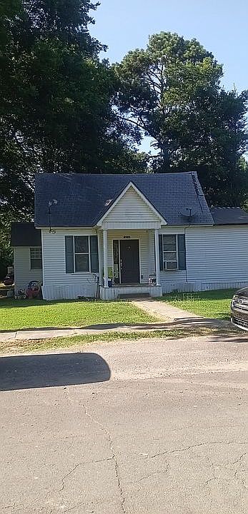 1st image of 310 E Cleveland St