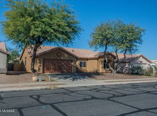 9051 N Shadow Rock Dr, Tucson, AZ 85743