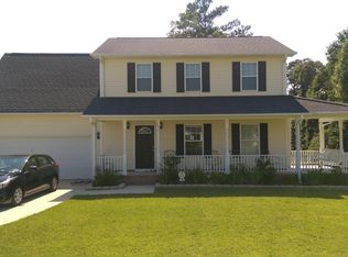 127 Mandy Ln, Hubert, NC 28539