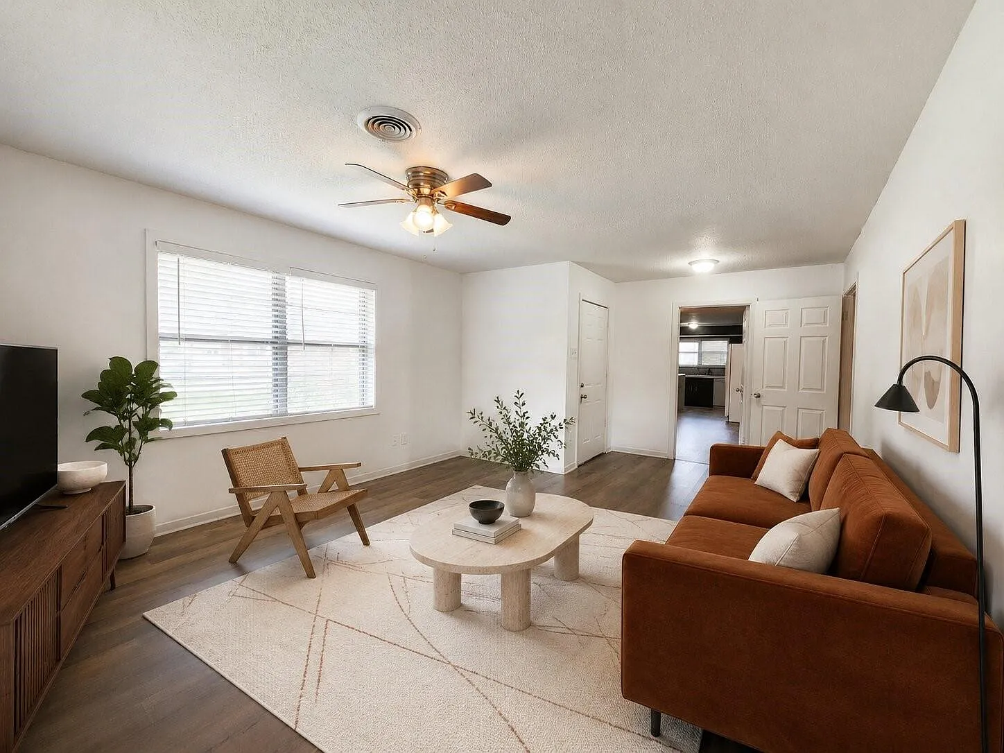 3 bed, 2.0 bath, 1548 sqft, $1,750 — Photo 2