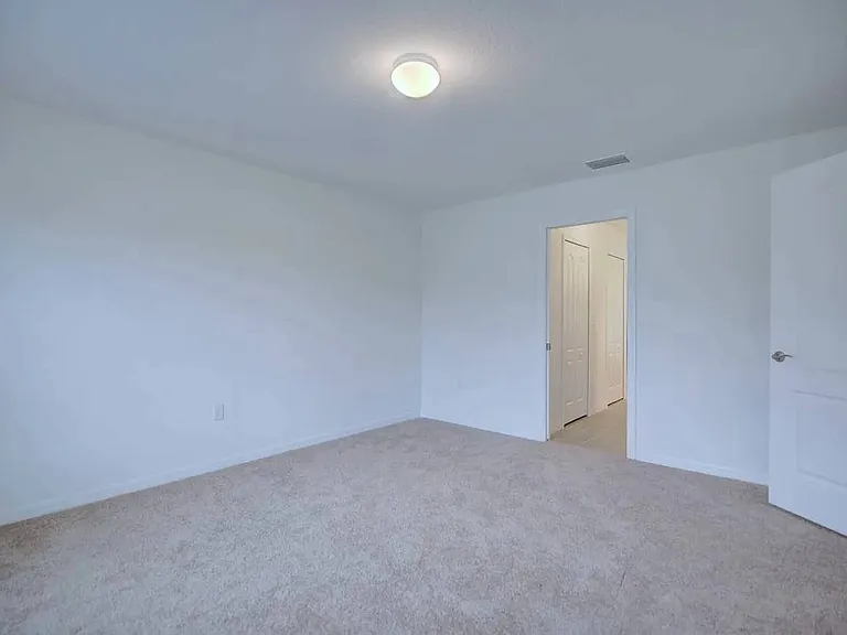 4548 Adrienne St — Photo 9